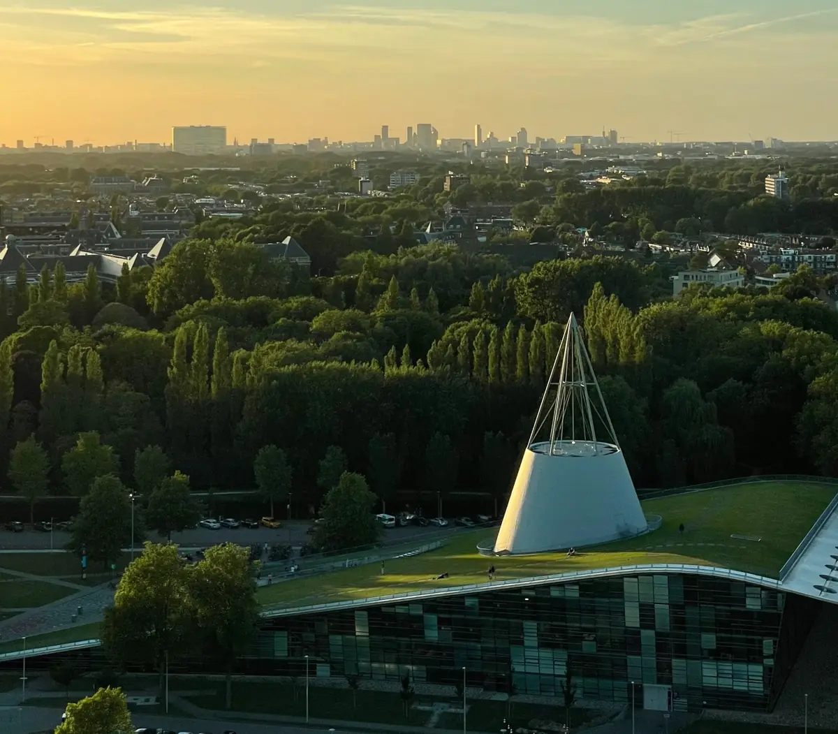 Campusgebouw van de TU Delft